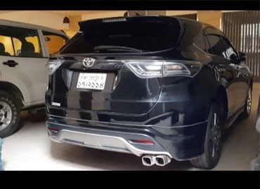 SUV-04